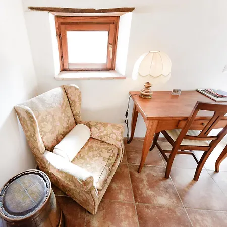 Castello Delle Fornaci - Private Jacuzzi Farm stay