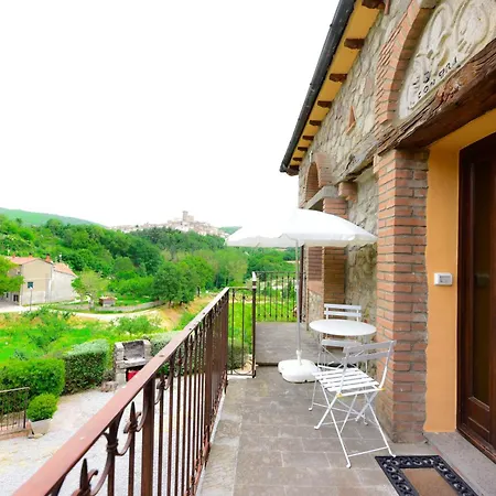 Castello Delle Fornaci - Private Jacuzzi Farm stay